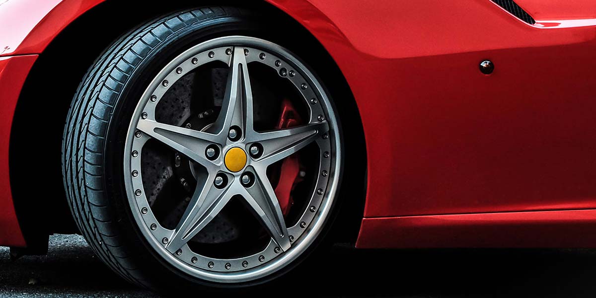 The Performance Benefits of Custom Wheels and Tires